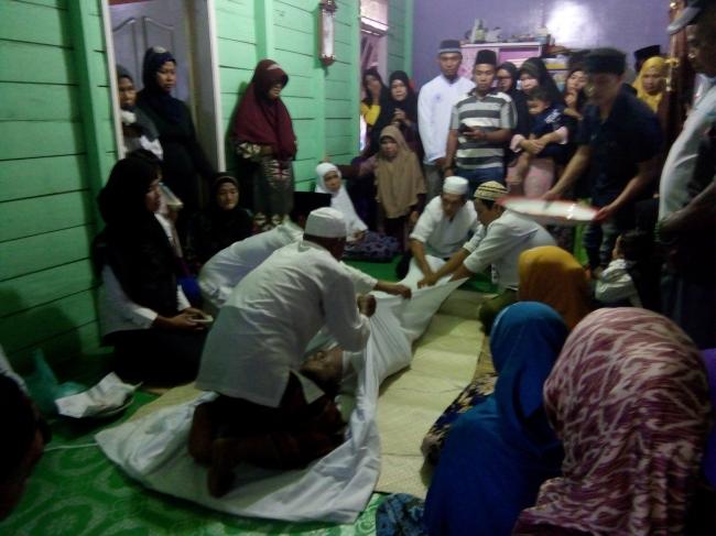 Ari Setiawan Diduga Gunakan Tali Ayunan Anak untuk Gantung Diri 