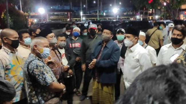 Keluarga Buka Suara soal 6 Pengikut Habib Rizieq Tewas Ditembak di Tol