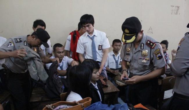 AN Jual Narkoba ke Sesama Pelajar di Karimun