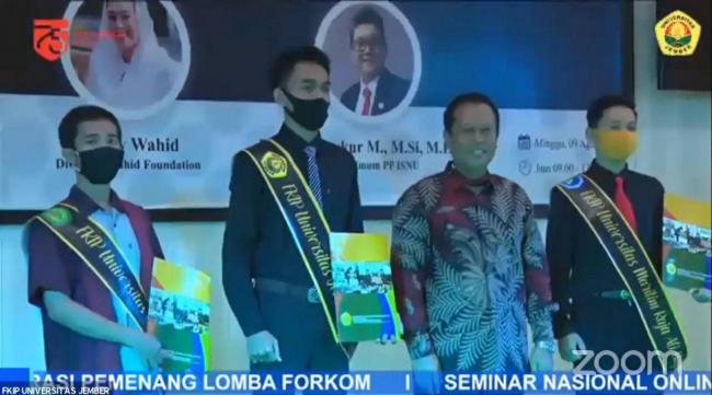 Mahasiswa FKIP UMRAH Juara I Learning Media Nasional