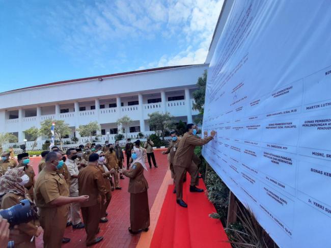 Pjs Gubernur Bahtiar: ASN yang Jadi Timses Sebaiknya Mundur