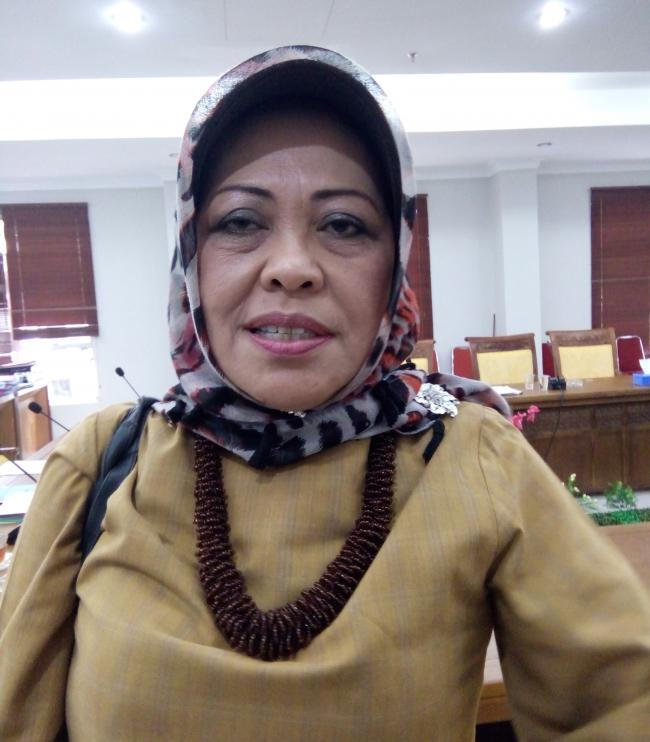 Suhartini Bingung Ditanya soal Reklamasi di Batam