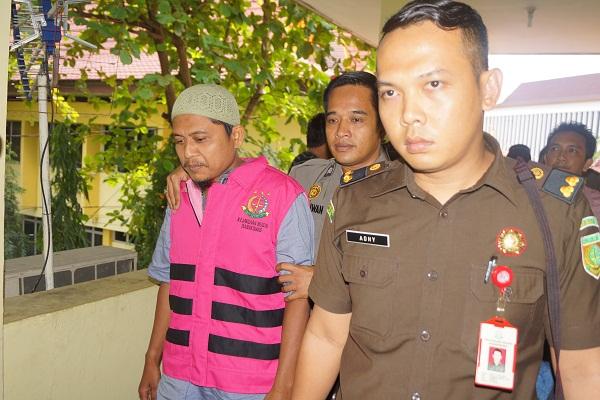 Tersangka Firdaus Langsung Ditahan di Rutan Kulim Pekanbaru