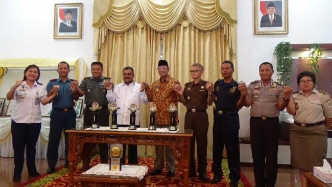 Prestasi Karimun, Dua Kali Raih Piala Adipura dan 6 Sekolah Terima Penghargaan Adiwiyata