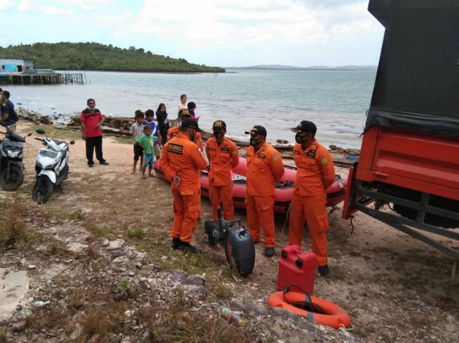 Tim SAR Cari Pengunjung Pantai Tanjung Piayu yang Hilang Terseret Arus