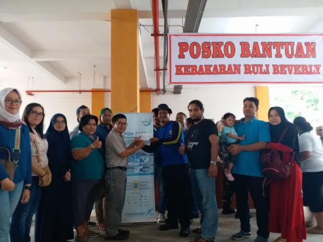 PGN Bantu Ratusan Korban Kebakaran Ruli Beverly Batam