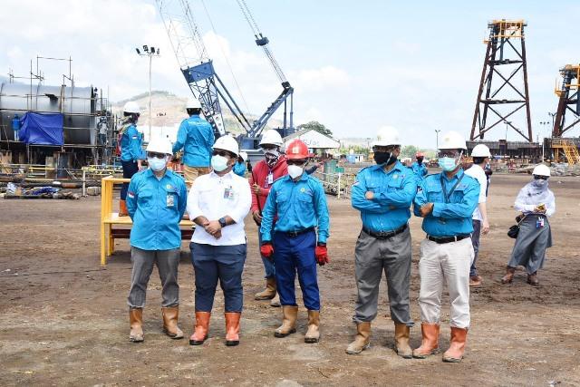 PGN SAKA Load Out Top Side Platform Lapangan Sidayu
