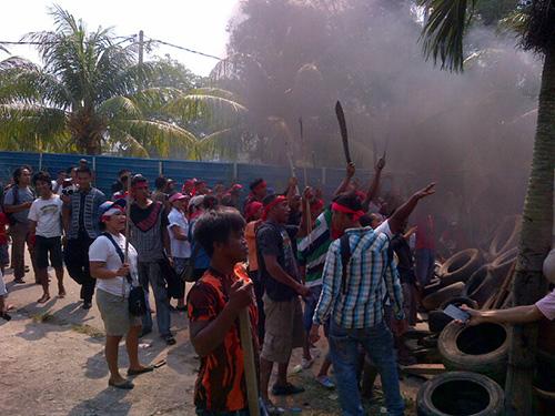 Ini Foto-foto Ketegangan Saat Penggusuran Ruli Oasis Jodoh