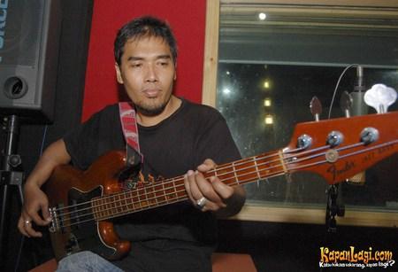 Erwin Prasetya Eks Bassist Dewa 19 Meninggal Dunia