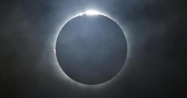 Ini Waktunya Melihat Gerhana Bulan Parsial di Seluruh Indonesia