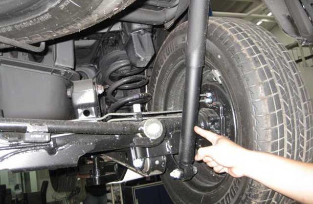 Mau Kaki-Kaki Mobil Panjang Umur, Hindari 3 Hal Ini