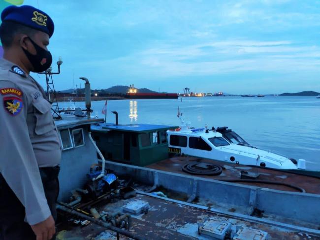 KM Tanpa Nama Bermuatan BBM Ilegal Diamankan Polda Kepri