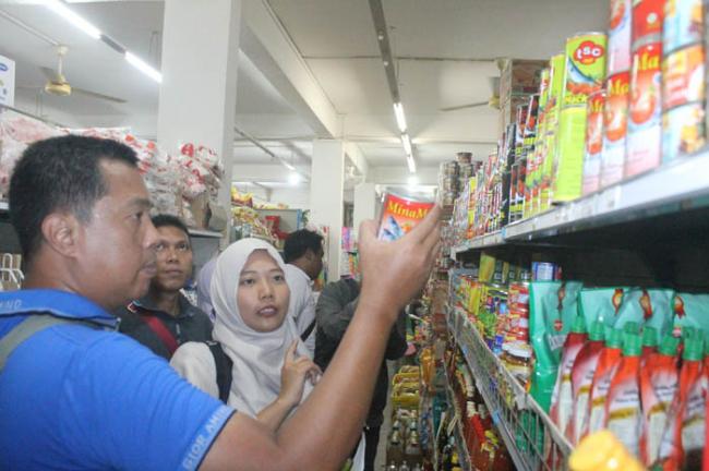 Satgas Pangan dan BPOM Razia Sarden Bercacing di Kijang, Hasilnya Nihil