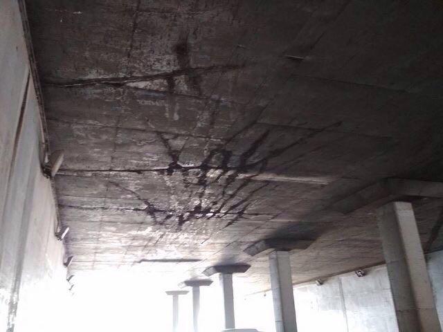 Penampakan Terowongan Pelita Retak-retak