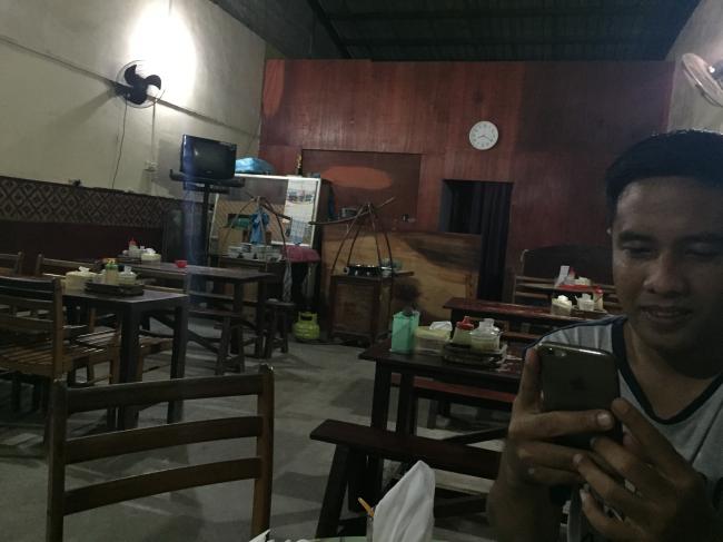 Warung Kwali Soto dan Musik Klasik