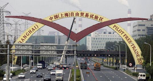 Pertumbuhan Ekonomi China Melambat Terimbas Perang Tarif