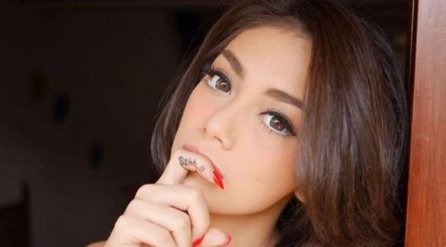 Ini Komentar Ibunda dengan Kabar Pernikahan Sejenis Celine Evangelista