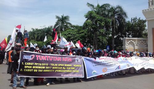 Ratusan Buruh Sudah Berkumpul di Engku Putri