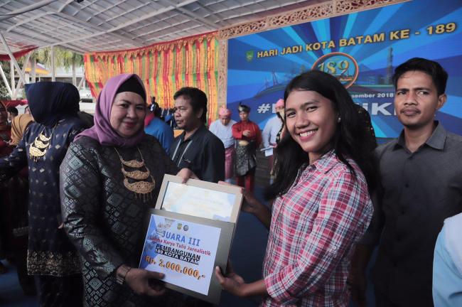 Jurnalis Batamnews Sabet Juara Karya Tulis Pemko Batam