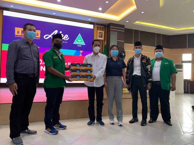 Aice dan GP Ansor Serahkan 150 Ribu Masker Kepada Pemko Batam