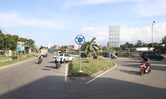 Pulau Lalu Lintas di Median Jalan RS Elisabeth Dibongkar Tahun Ini
