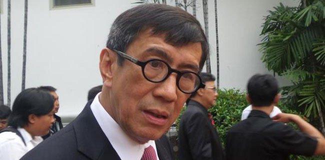 Jokowi Didesak Copot Menkumham Yasonna Laoly