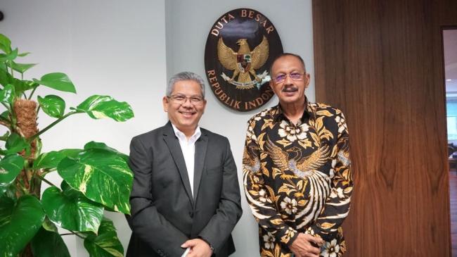 Bupati Natuna Kunjungi Kantor Kedubes AS untuk Indonesia