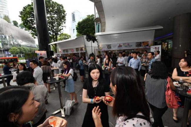 Fiesta di Orchad Road Singapura untuk  Dongkrak Angka Belanja
