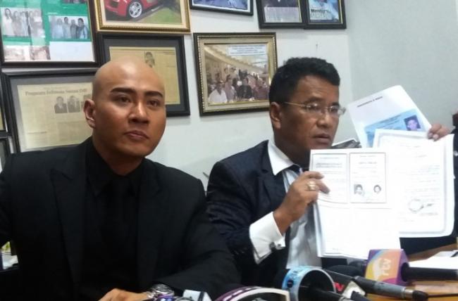 Hotman Paris Tantang Mario Teguh Berdebat