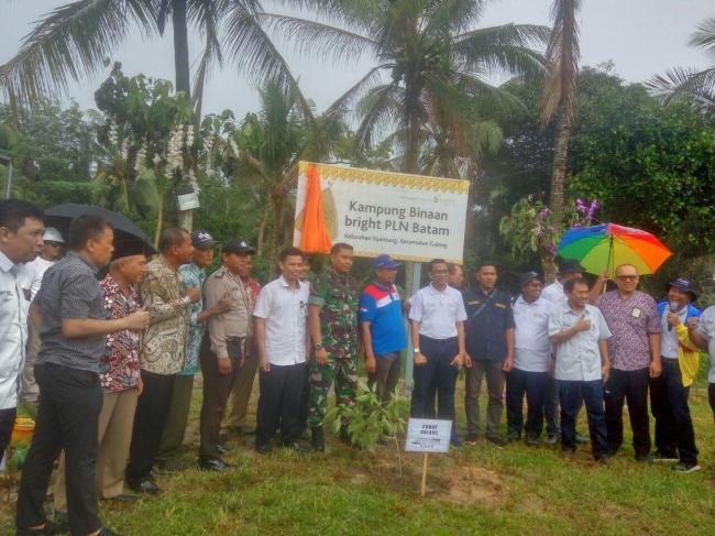 Lengkapi Fasilitas Kelistrikan, PLN Batam Resmikan Kampung Wisata Sijantung