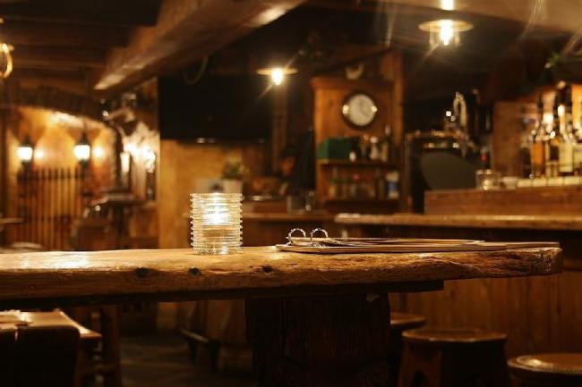 Polisi Ringkus Sekuriti Hotel Diduga Edarkan Ekstasi di Dalam Pub