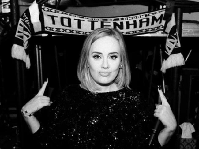 Adele Resmi Cerai dengan Harta Gono-Gini Rp 2,7 T