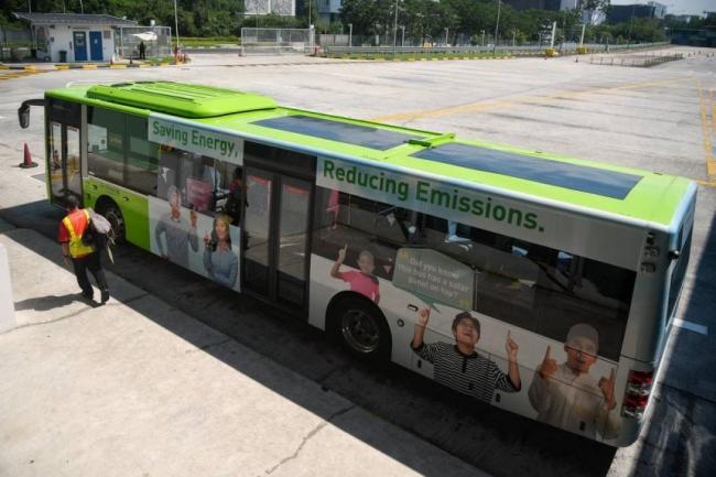 Singapura Mulai Operasikan Bus Berpanel Surya Hemat Energi