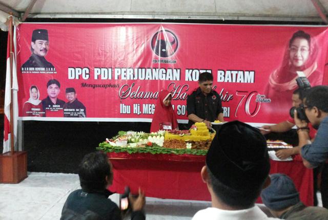 DPC PDIP Kota Batam Merayakan Ultah Megawati