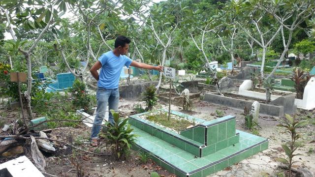 Ahli Waris Pasang Plang di TPU Sei Temiang Agar Tidak Tertimpa  