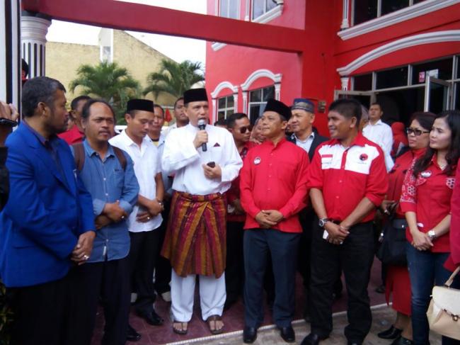 Partai Golkar Pastikan Usung Ria Saptarika-Sulistyana di Pilwako Batam 2015