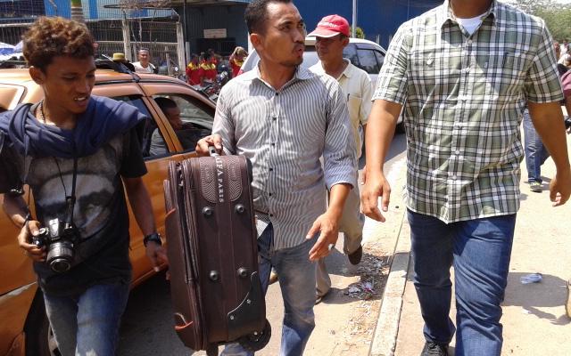 Dalam Tas Berisi 10 Kg Ganja Juga Ditemukan Pakaian Dalam Wanita