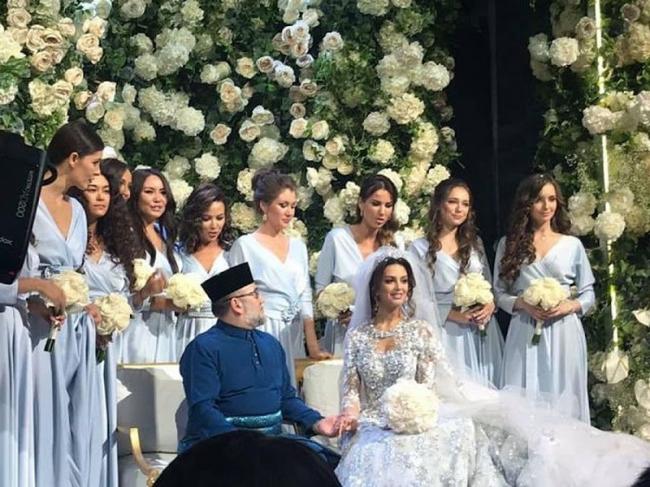 Baru Menikah 2 Bulan, Rumah Tangga Mantan Raja Malaysia dan Miss Moscow Diisukan Retak