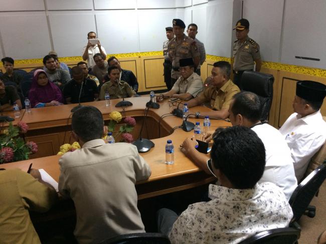 Apri Sujadi Buang Pegawai Kontrak dari Luar Bintan, Ganti yang Ber-KTP Lokal