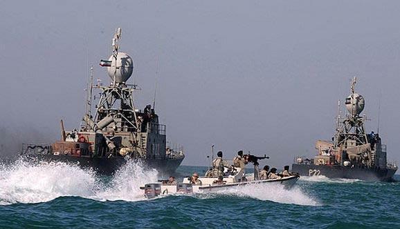 Angkatan Laut Iran Tembak Kapal Tanker Berbendera Singapura 