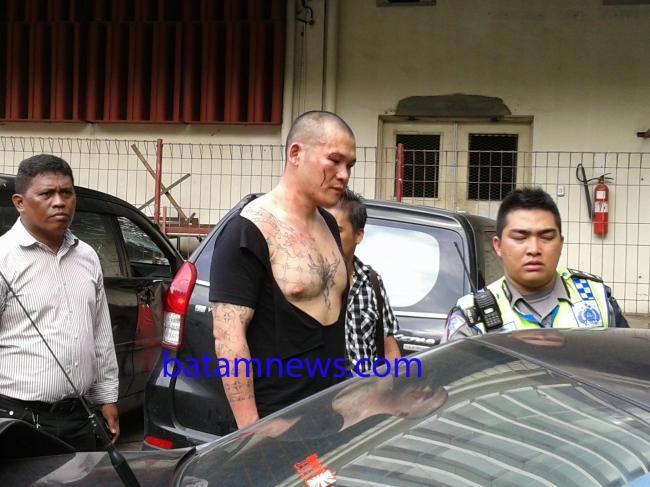 Polisi Ngamuk Nantang Warga yang Ingin Pukul Pelaku Tabrak Lari