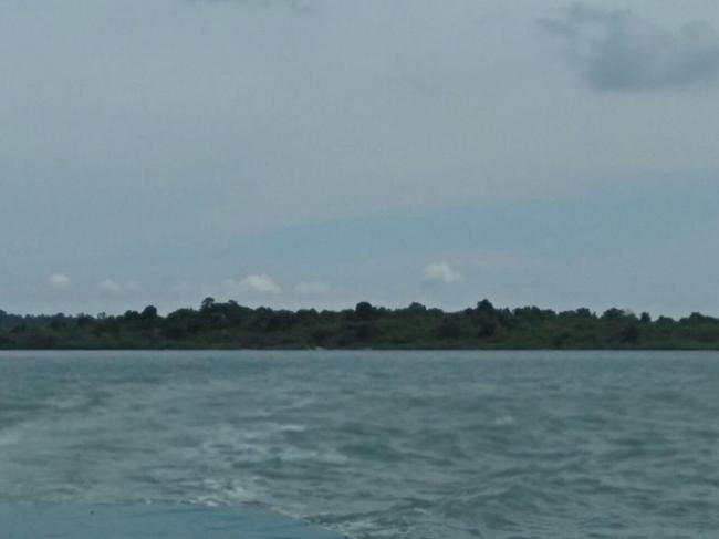 Pulau Ajab Didatangi Enam WNA, Ini Kata Kepala Desa Mentang
