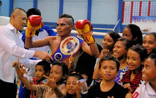 Petinju Indonesia Rebut Sabuk WBC Internasional