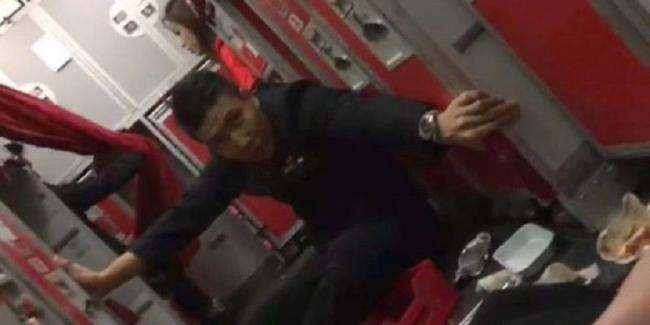 Video Turbulensi Pesawat AirAsia Menjadi Viral Medsos