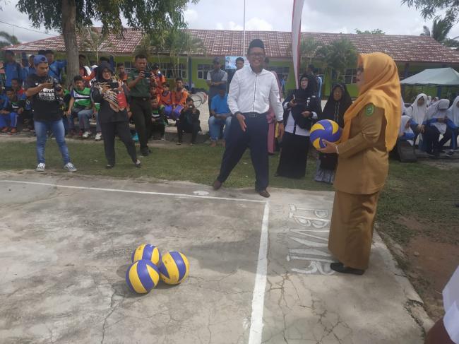 Wabup Natuna Buka Pekan Olahraga dan Seni di MAN 1 Natuna