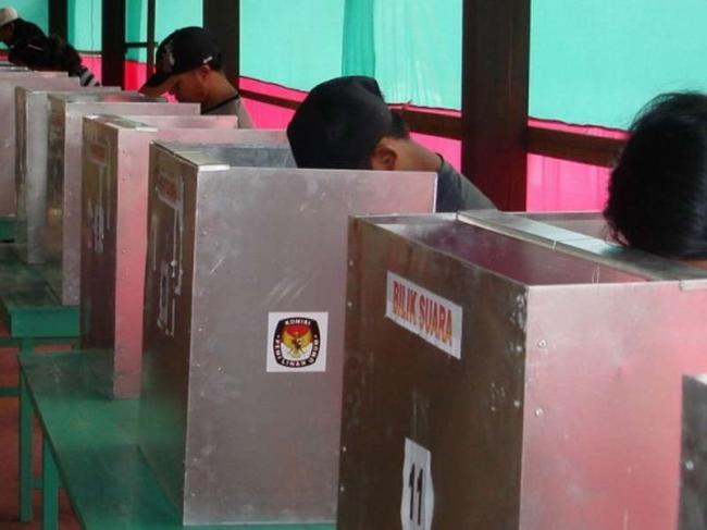 KPU Batam: Ukuran Bilik Suara Mengecil