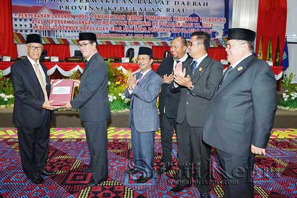 Dalam Sepekan, HM Sani Raih Dua Prestasi Membanggakan untuk Kepri