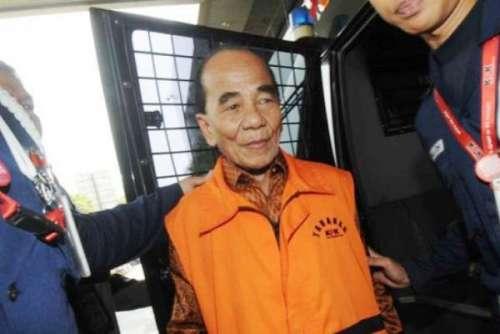 Mantan Gubernur Riau Annas Maamun Tak Terima Divonis 6 Tahun Penjara