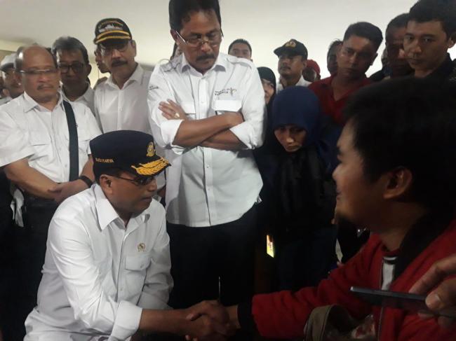 Bercampur dengan Bongkar Muat Kargo, Menhub Budi Karya: Pelabuhan Pelni Batuampar Tak Memadai