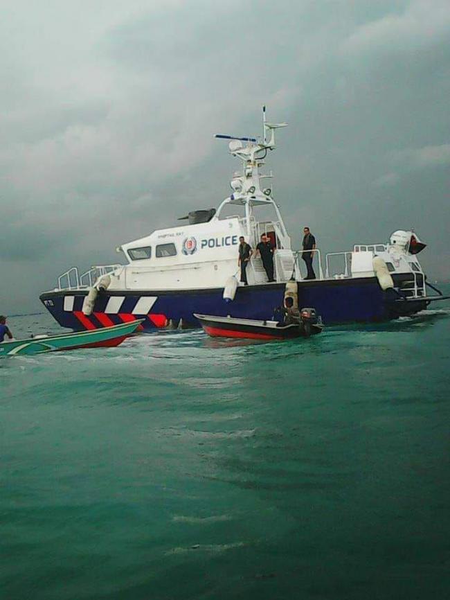 Nelayan Batam Patah Kaki, Polisi Singapura Bantah Tabrak Perahu 